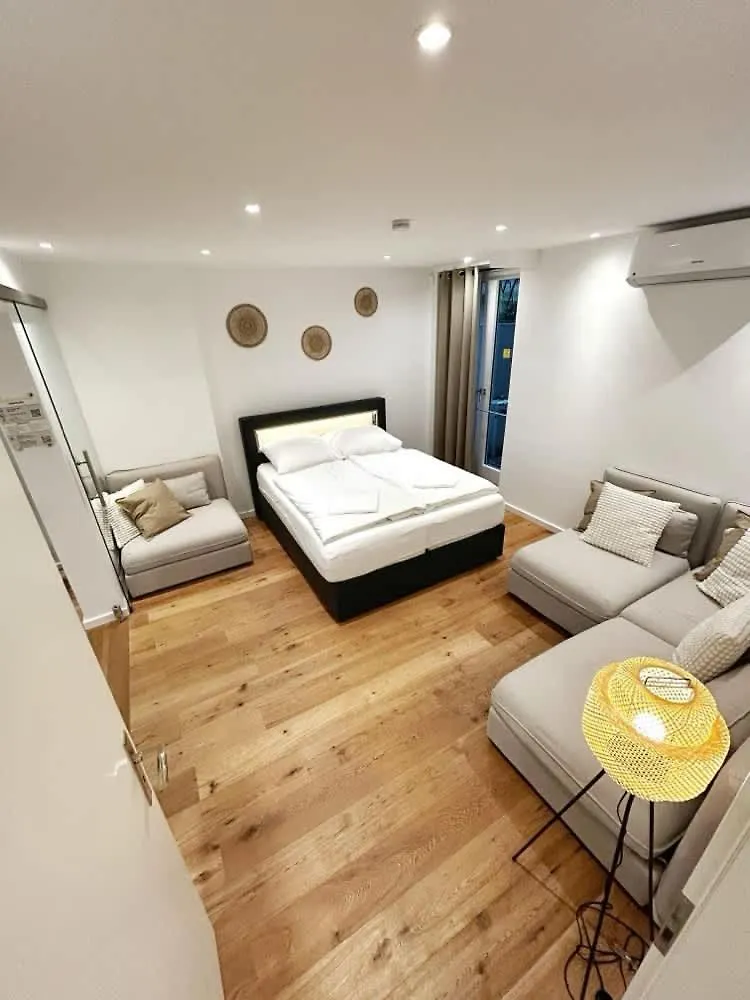 Spacious Apartment For 12 In Amburgo Germania