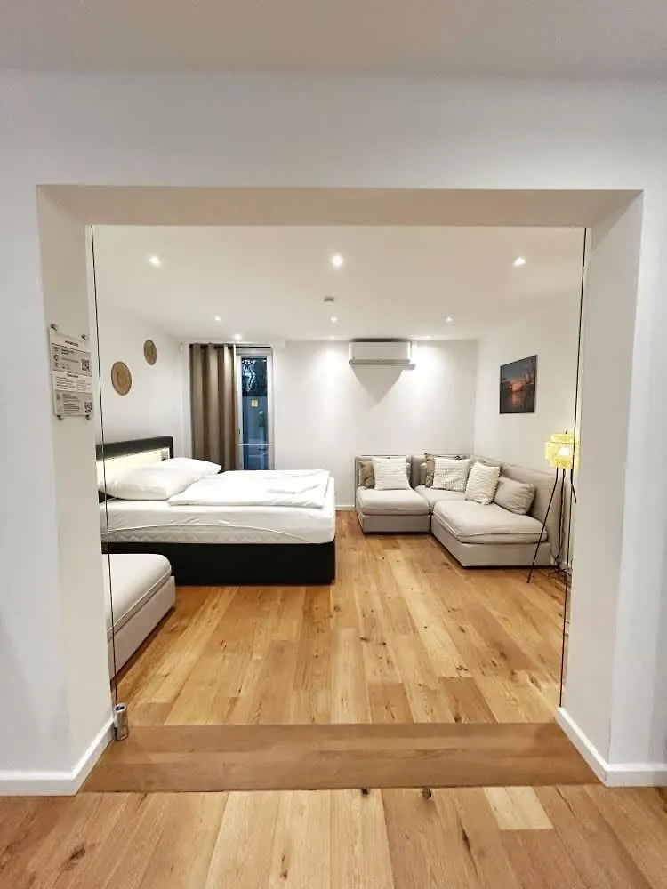 Spacious Apartment For 12 In Amburgo 0*,