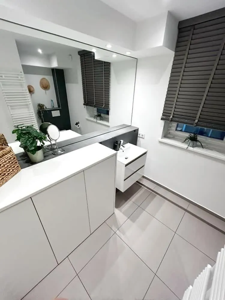 Spacious Apartment For 12 In Amburgo 0*,  Germania
